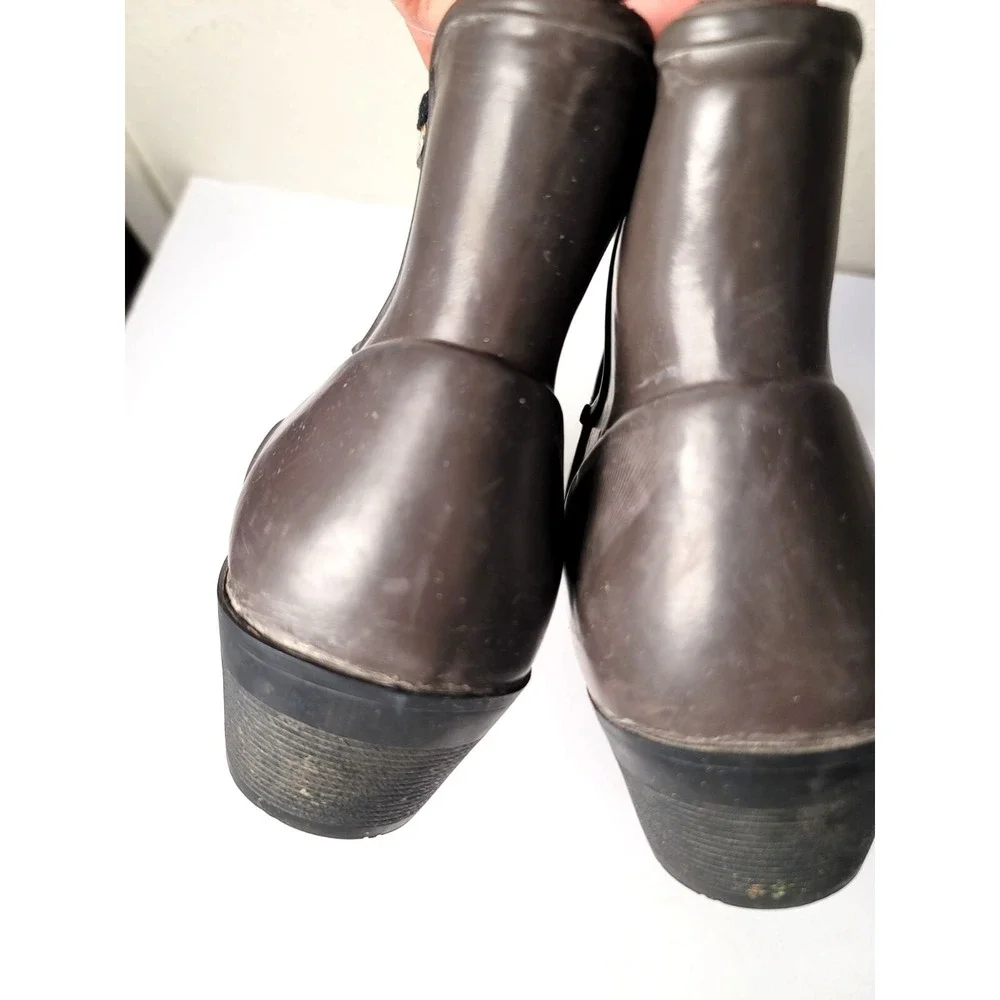 Bogs valerie Women's Brown Ankle Rubber Heel Pump Rain Boots Size 8‎